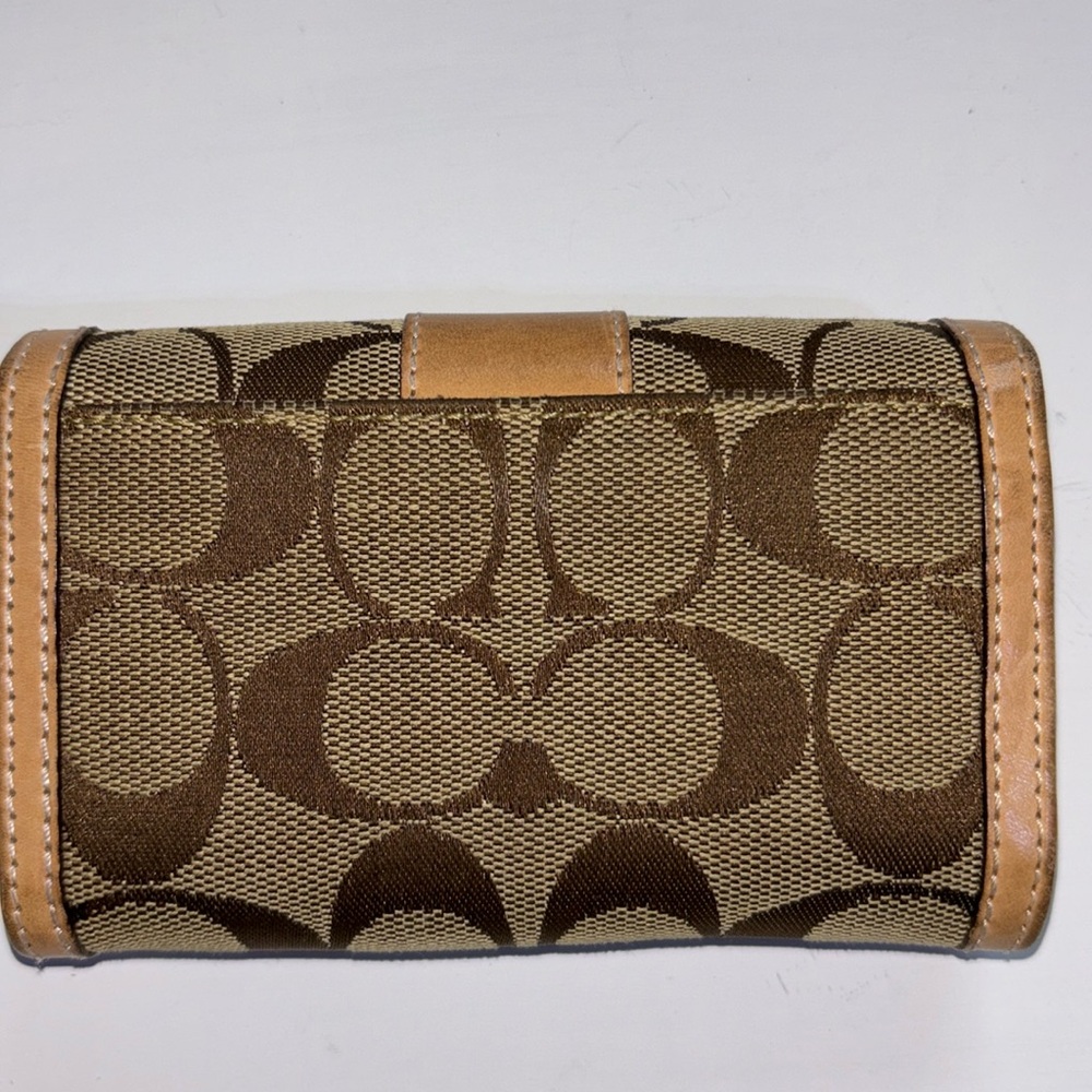 Coach Signature Wallet Tan Coach Wallet Folded Snap Coach Classic Wallet - Picture 2 of 16